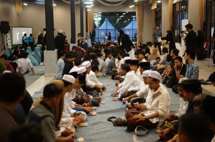 Ifthoria 2025: IBS Hadirkan Kebahagiaan bagi 300 Santri Berprestasi
