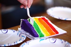 Membuat rainbow cake