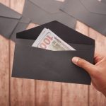 bisnis amplop Lebaran
